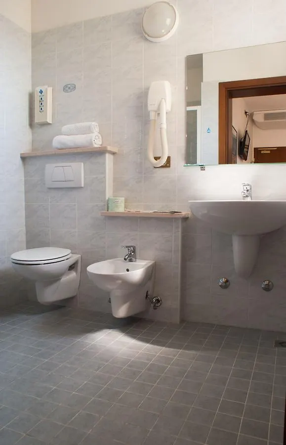 Hotel Kennedy Caorle 2*,  Olaszország